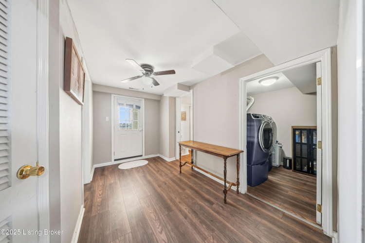 Listing Image 41