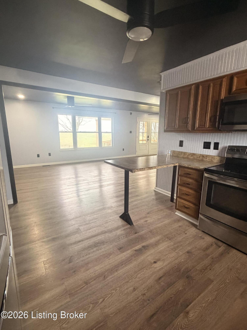 Listing Image 57