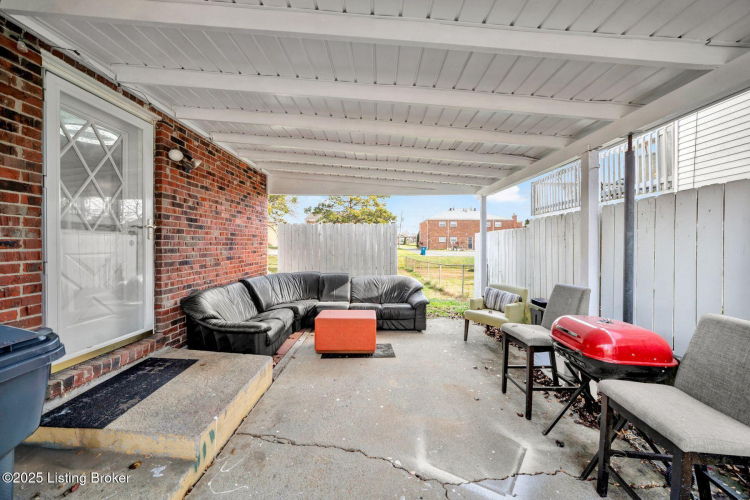 Listing Image 27