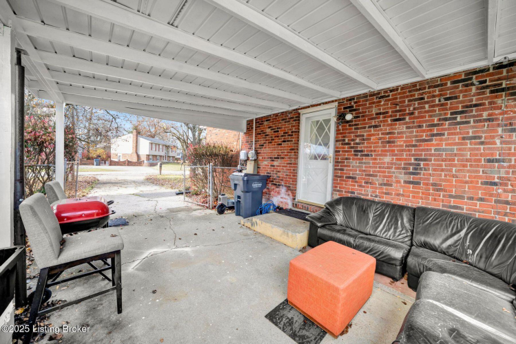 Listing Image 28