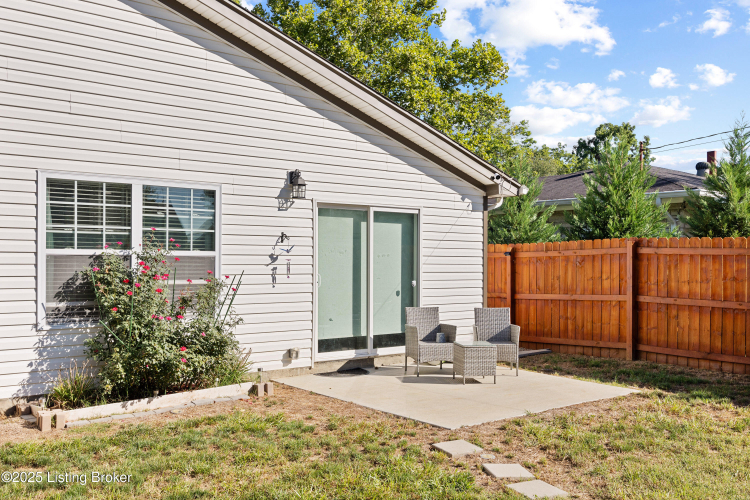Listing Image 23