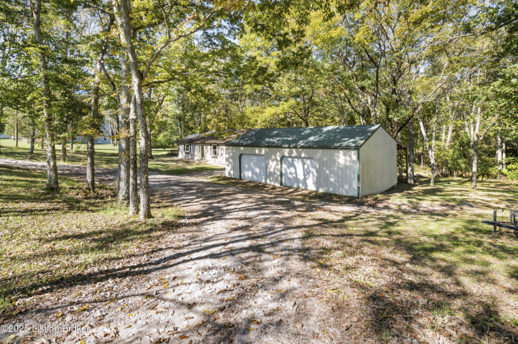 Listing Image 42