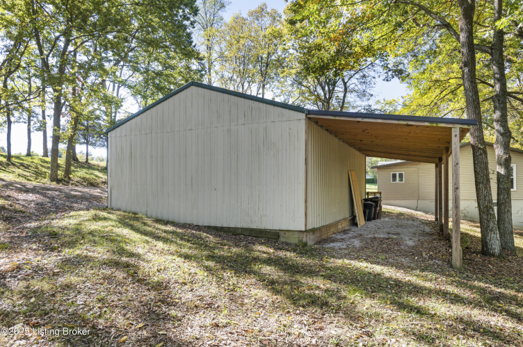 Listing Image 43