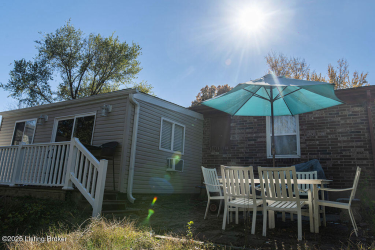 Listing Image 15