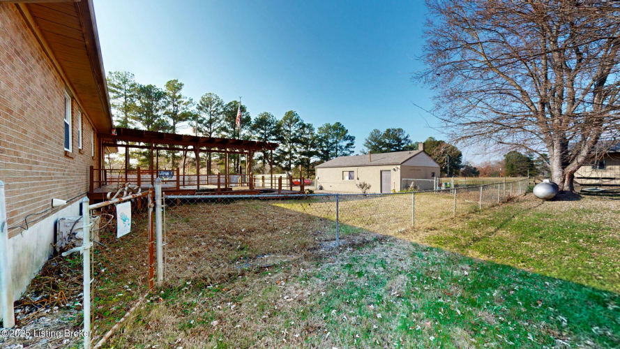 Listing Image 40