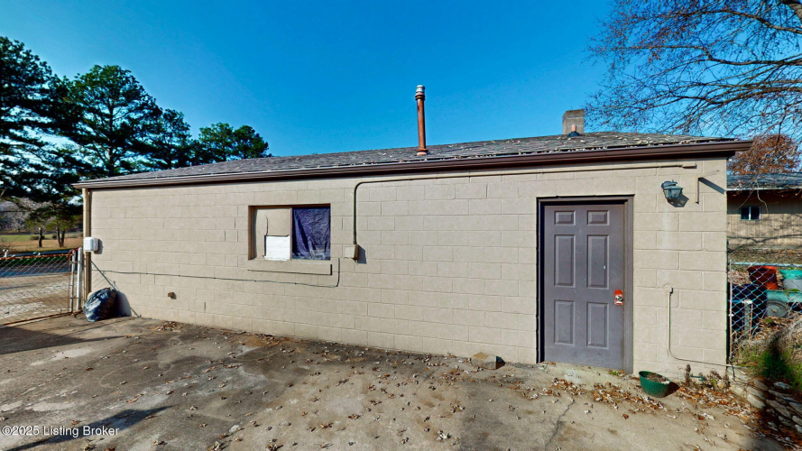 Listing Image 45