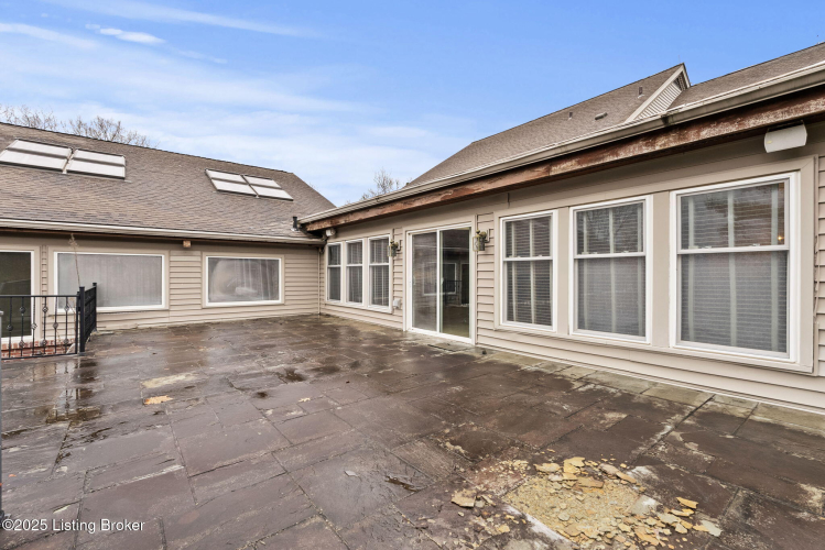 Listing Image 101