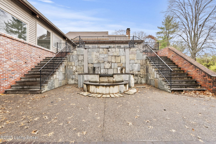 Listing Image 103