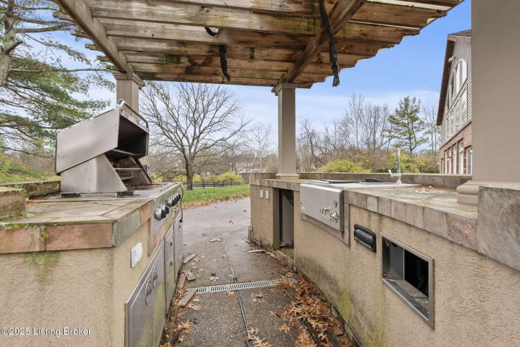 Listing Image 104