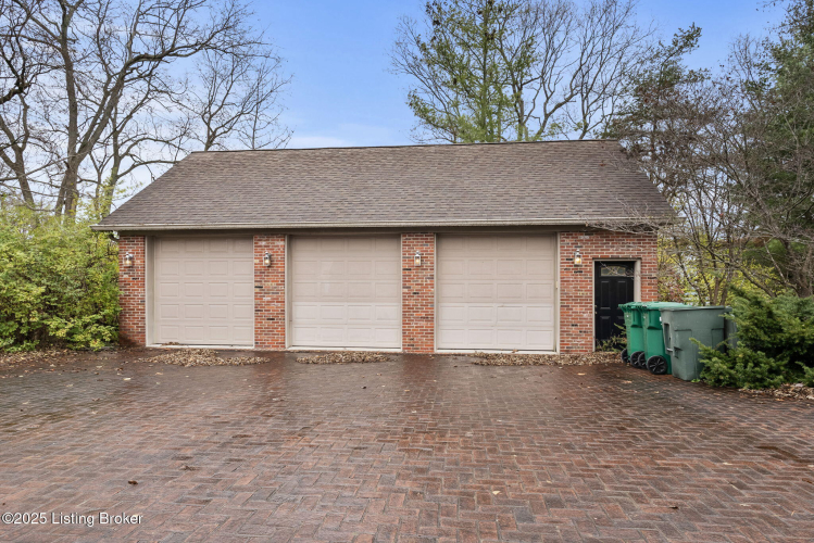 Listing Image 111