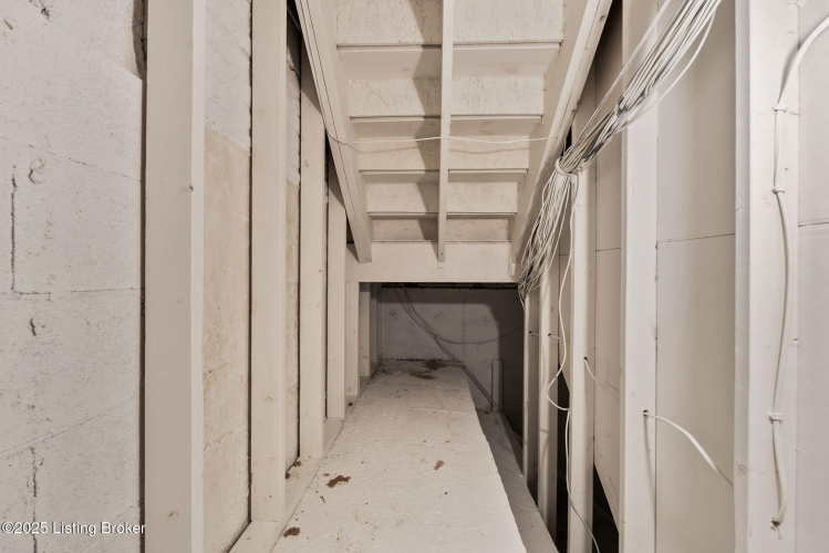 Listing Image 71