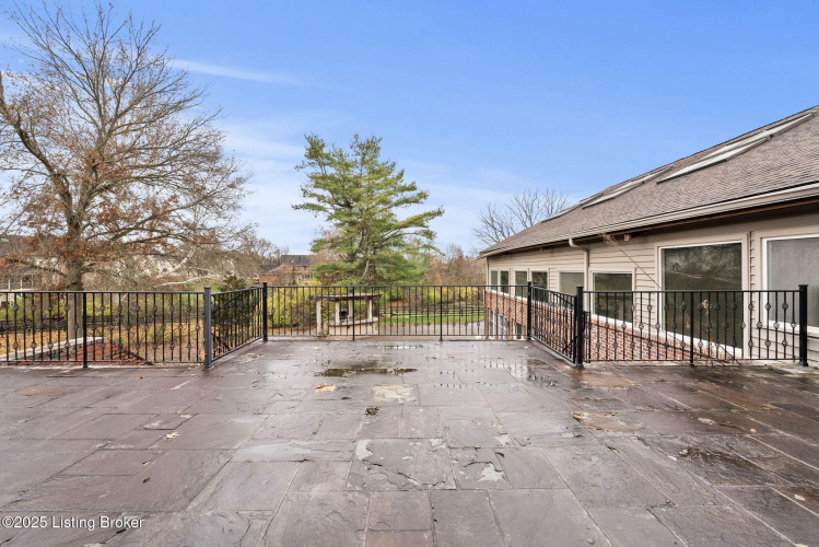 Listing Image 100