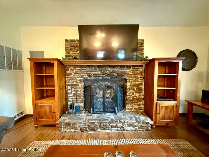 Listing Image 51