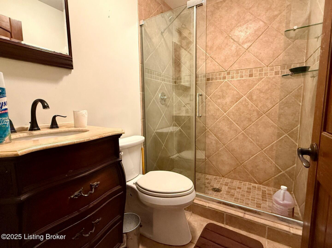 Listing Image 58