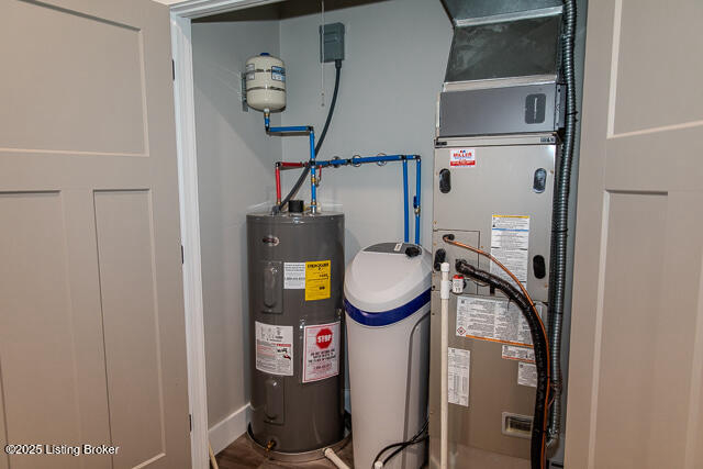 Listing Image 11