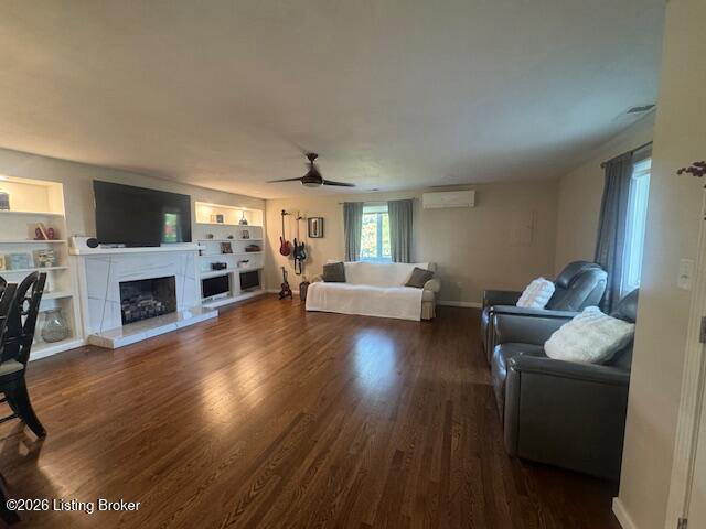 Listing Image 5