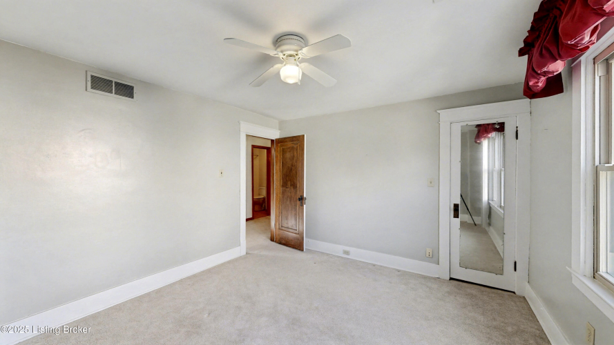 Listing Image 30