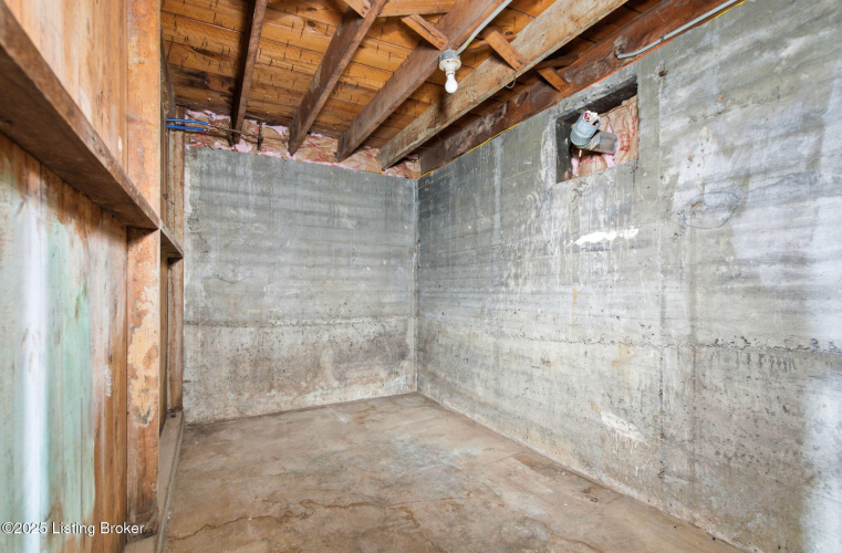 Listing Image 31