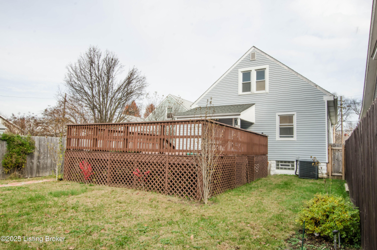 Listing Image 6