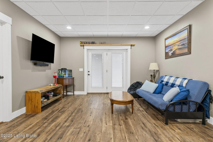 Listing Image 39