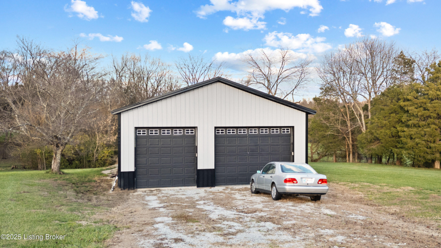 Listing Image 38