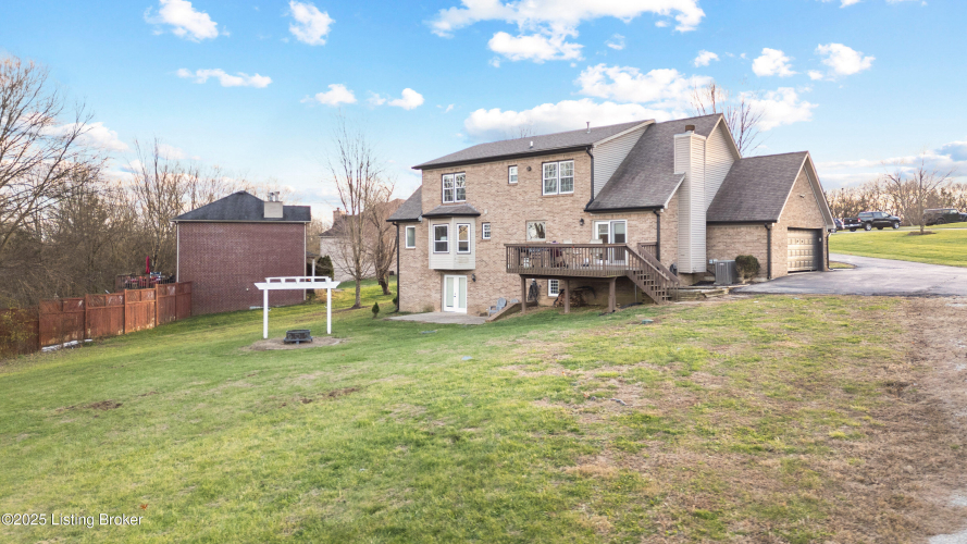 Listing Image 44