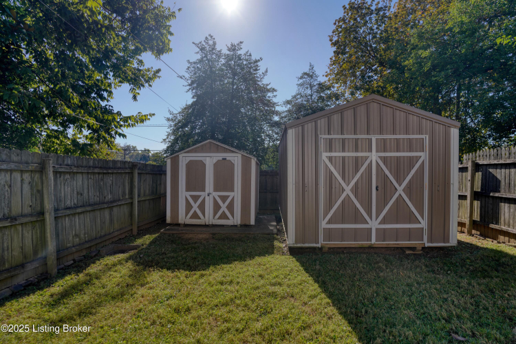 Listing Image 8