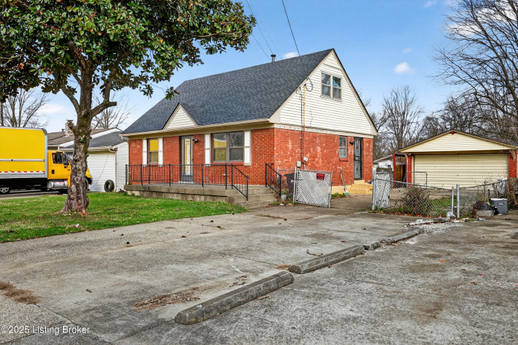 Listing Image 3