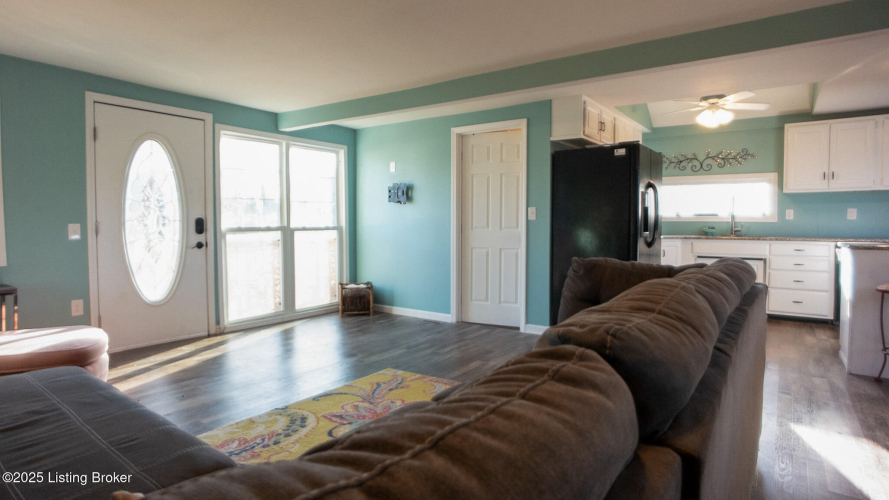 Listing Image 13