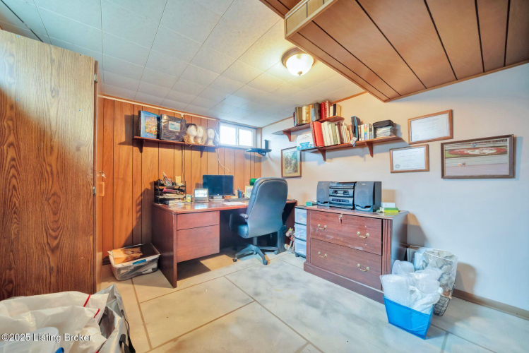 Listing Image 34