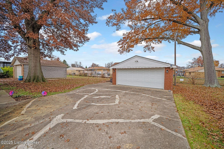Listing Image 39