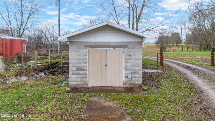 Listing Image 22