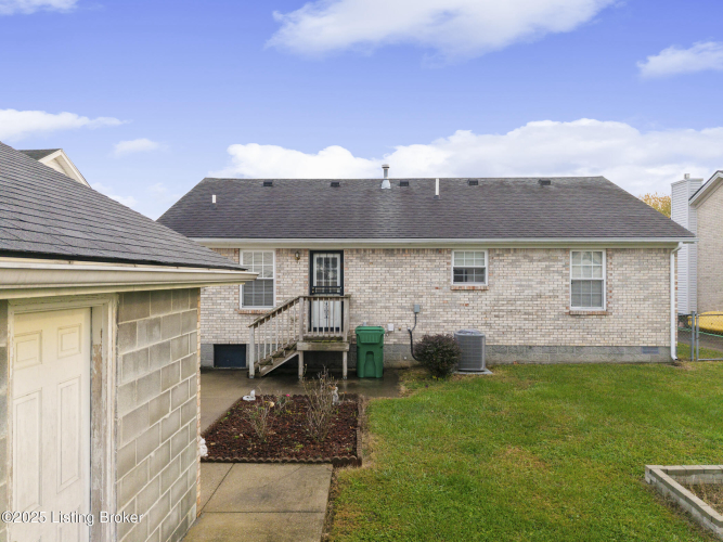 Listing Image 28