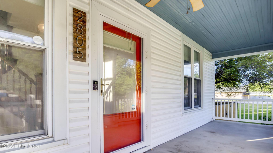 Listing Image 6