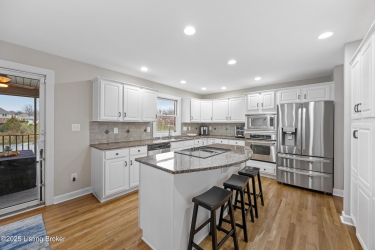 Listing Image 22