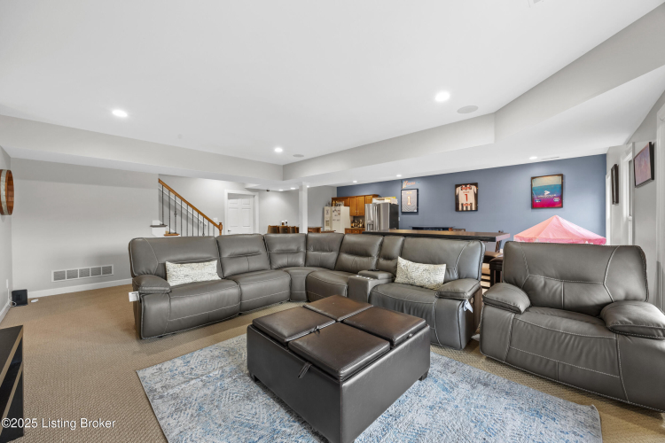 Listing Image 54