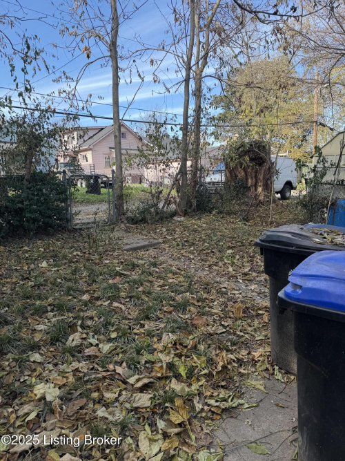 Listing Image 3