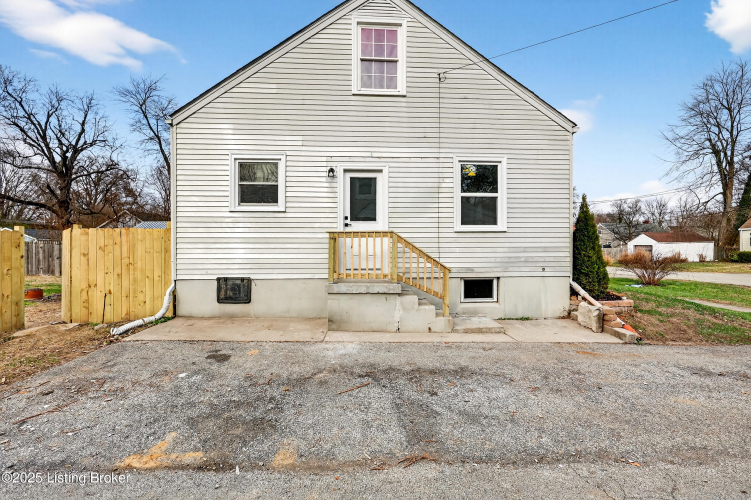Listing Image 5