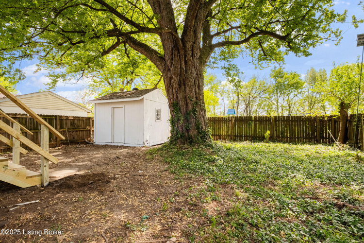 Listing Image 43