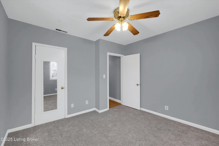 Listing Image 24