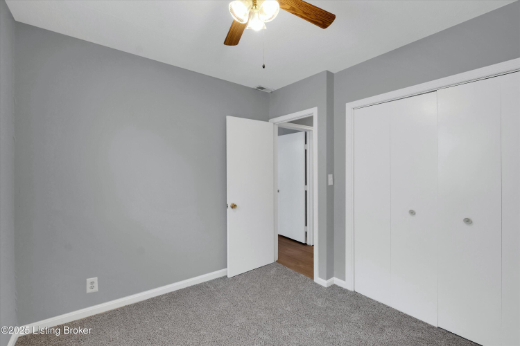 Listing Image 28