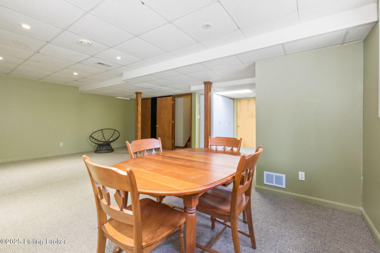 Listing Image 41