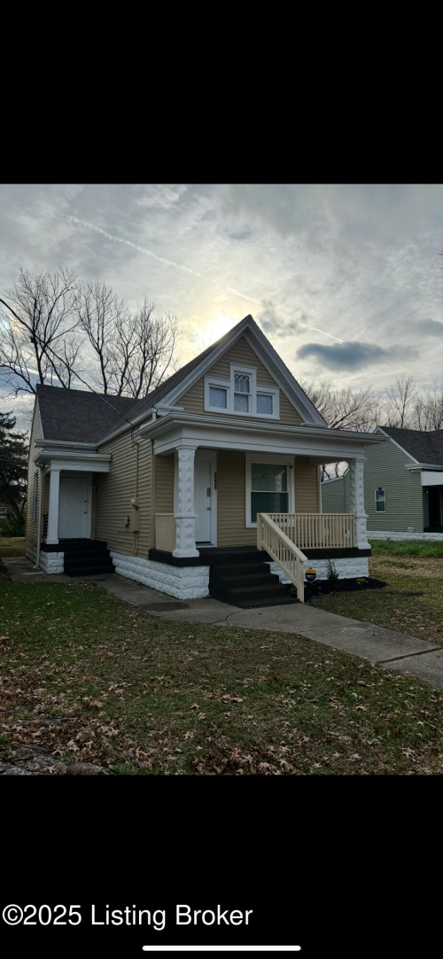 Listing Image 4