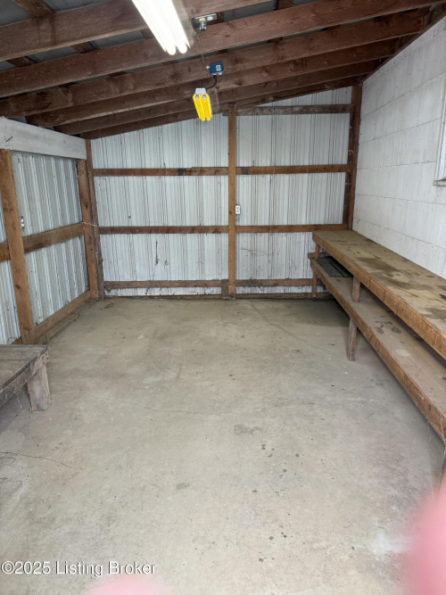Listing Image 41