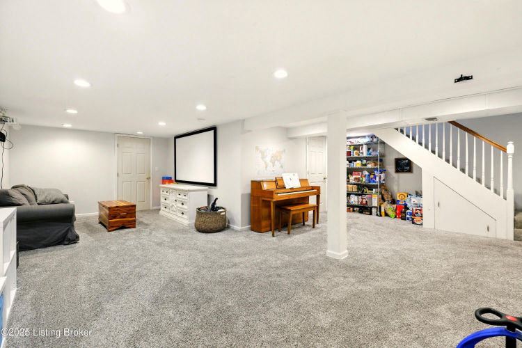 Listing Image 20