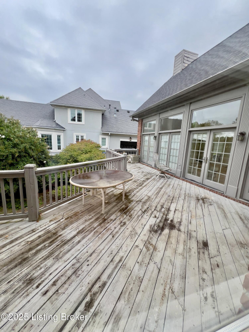Listing Image 17