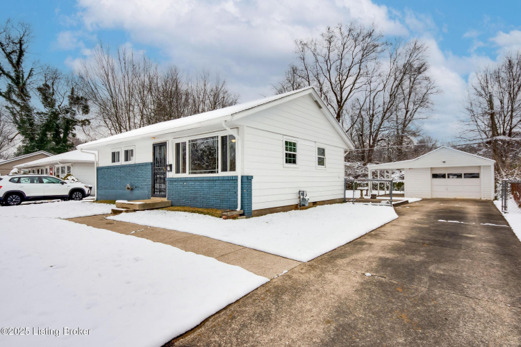 Listing Image 44