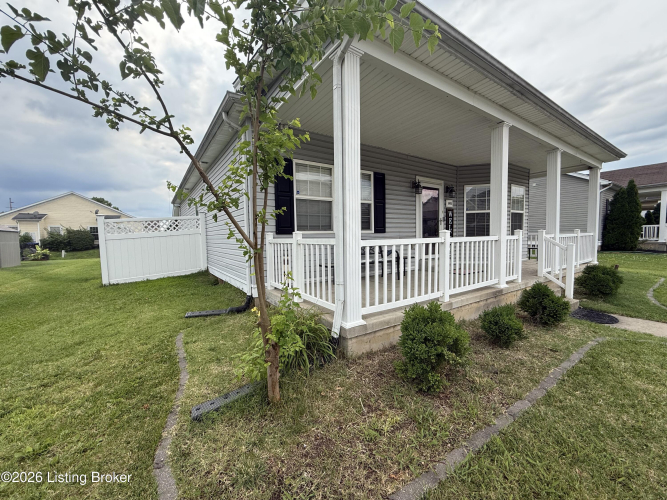 Listing Image 4
