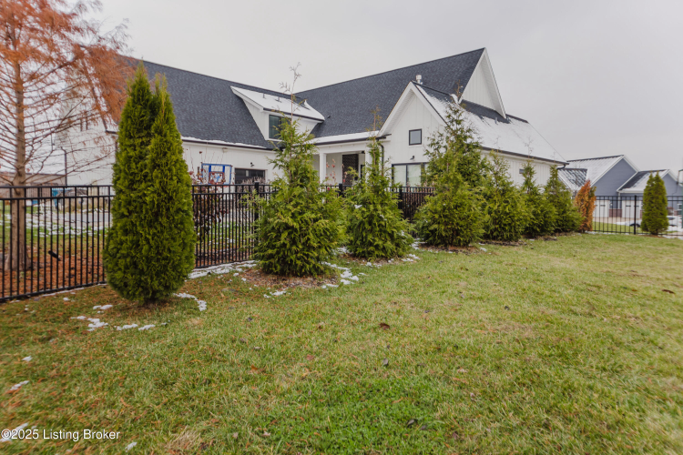 Listing Image 90