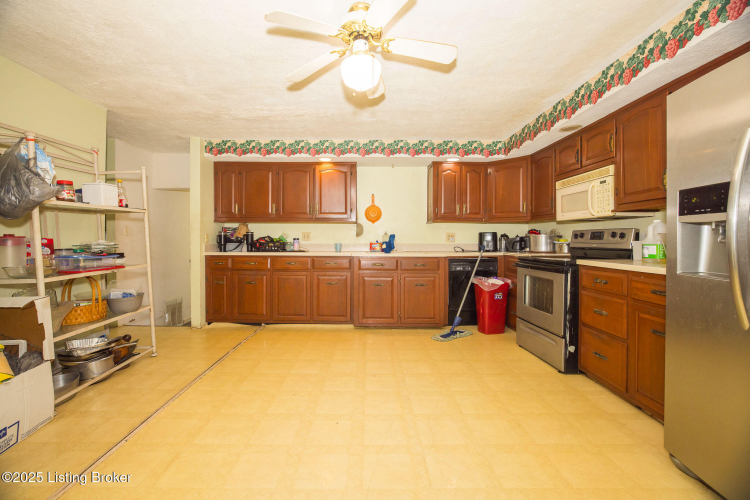 Listing Image 18